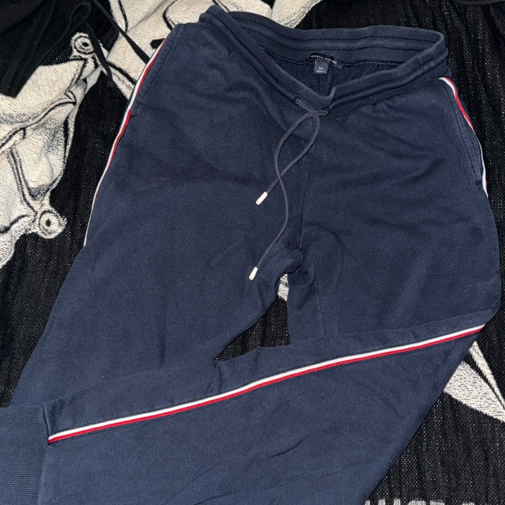 Tommy Hilfiger sweatpants/ joggers